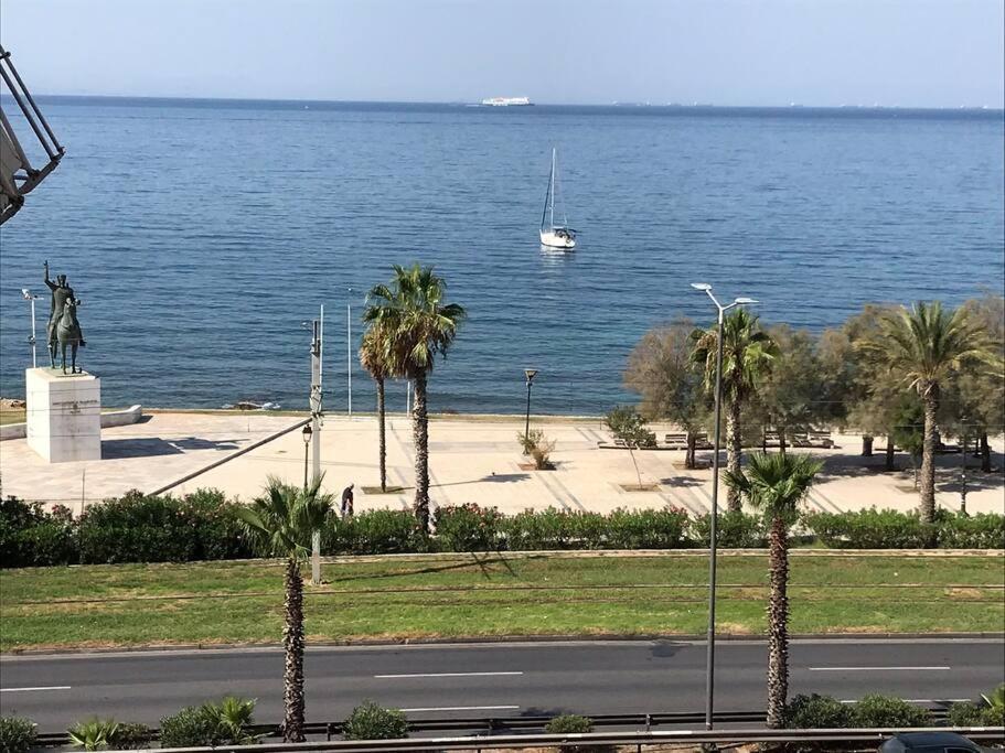 Finer Things Flisvos Beach Condo In Palaio Faliro 雅典 外观 照片