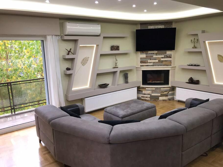 Finer Things Flisvos Beach Condo In Palaio Faliro 雅典 外观 照片
