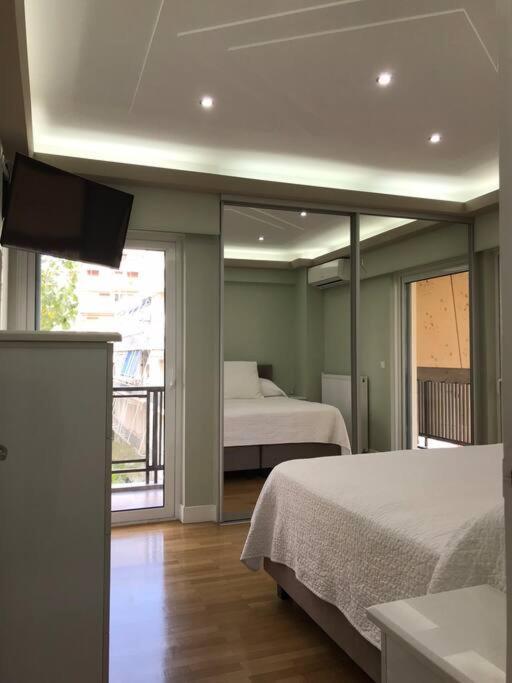 Finer Things Flisvos Beach Condo In Palaio Faliro 雅典 外观 照片